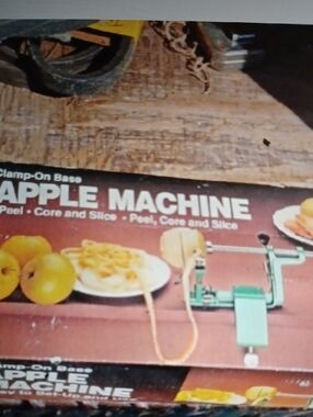 Apple Machine Peeler, Corer & Slicer - Green